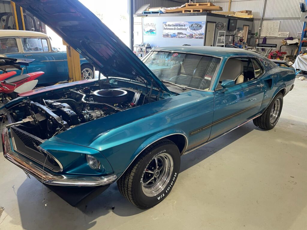 Aus Auto Air Conditioning custom kit Ford Mustang